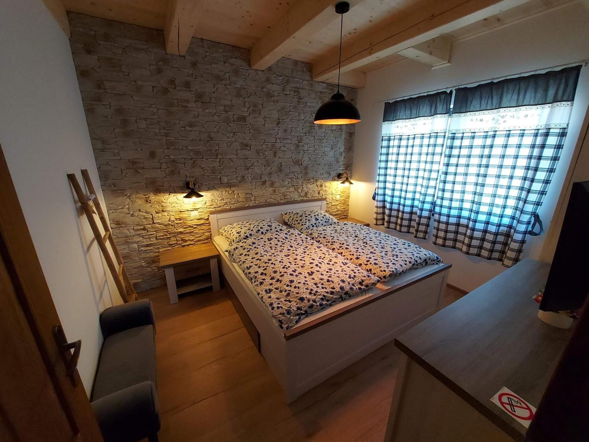 Chalupy Tri Grose Vlasky Bešeňová Exteriér fotografie